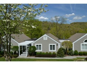 Lake Lillinonah - 21 Windwood Road , Brookfield, CT 06804