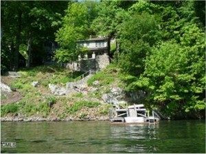 Candlewood Lake Real Estate - 23 Deer Run , New Fairfield, CT 06812