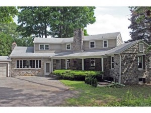 Candlewood Lake Real Estate - 67 Lake Drive S , New Fairfield, CT 06812