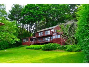 Candlewood Lake Real Estate - 4 Ye Olde Road , New Fairfield, CT 06812