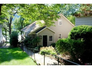 Candlewood Lake Real Estate - 25 Moody Lane , Danbury, CT 06811