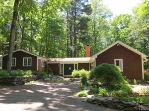 Lake Lillinonah - 409 Northrup Street , Bridgewater, CT 06752