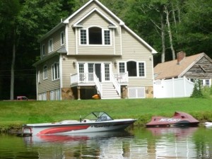 Lake Zoar - 87 Pomperaug Trail , Southbury, CT 06488