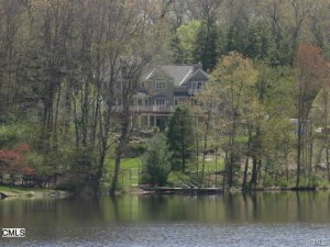 Lake Lillinonah - 18 Hidden Brook Drive , Brookfield, CT 06804