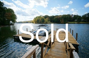 Lake Lillinonah - 24 Deerfield Rd, Brookfield, CT