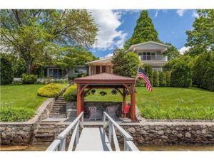 Candlewood Lake Real Estate - 18 Arrowhead Road, Brookfield, CT 06804