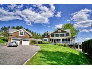 Candlewood Lake Real Estate - 100 Kellogg Street, Brookfield, CT 06804