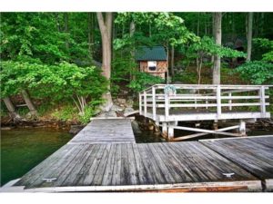 Candlewood Lake Real Estate - E Pembroke Road, Danbury, CT 06810