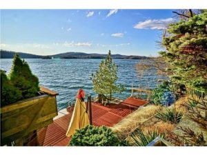 Candlewood Lake Real Estate - 102 40 Acre Mountain Road, Danbury, CT 06811