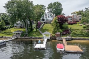 Candlewood Lake Real Estate - 54 Arrowhead Road Brookfield, CT 06804